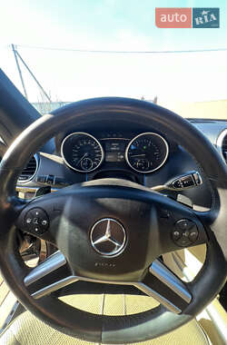 Внедорожник / Кроссовер Mercedes-Benz M-Class 2009 в 