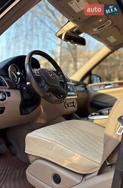 Внедорожник / Кроссовер Mercedes-Benz M-Class 2011 в 
