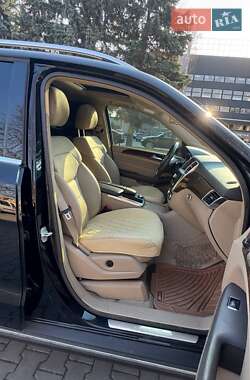 Внедорожник / Кроссовер Mercedes-Benz M-Class 2011 в 