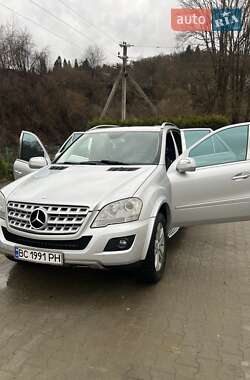 Внедорожник / Кроссовер Mercedes-Benz M-Class 2009 в 
