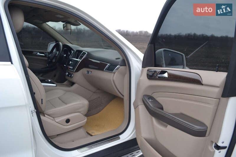 Позашляховик / Кросовер Mercedes-Benz M-Class 2012 в Кропивницькому