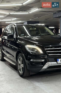 Внедорожник / Кроссовер Mercedes-Benz M-Class 2013 в 