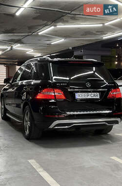 Внедорожник / Кроссовер Mercedes-Benz M-Class 2013 в 
