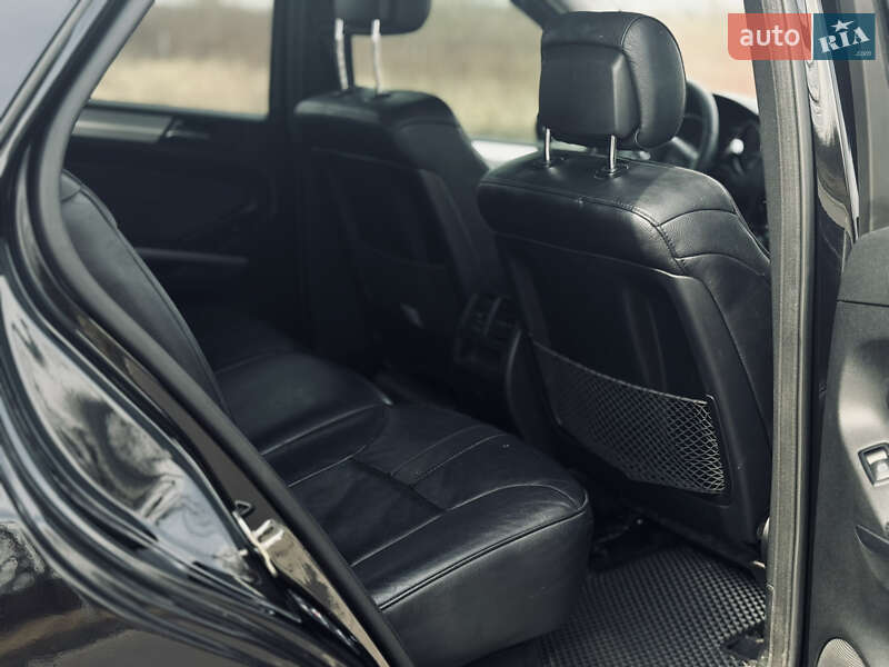 Внедорожник / Кроссовер Mercedes-Benz M-Class 2009 в Хмельницком