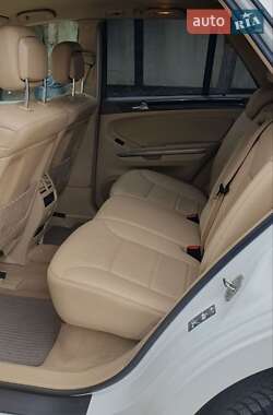 Внедорожник / Кроссовер Mercedes-Benz M-Class 2010 в 
