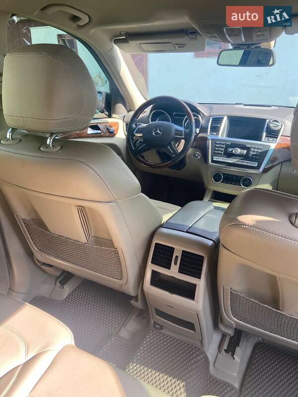 Внедорожник / Кроссовер Mercedes-Benz M-Class 2012 в Ивано-Франковске