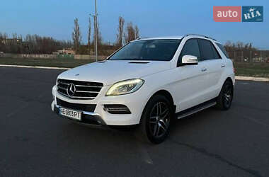 Позашляховик / Кросовер Mercedes-Benz M-Class 2013 в 