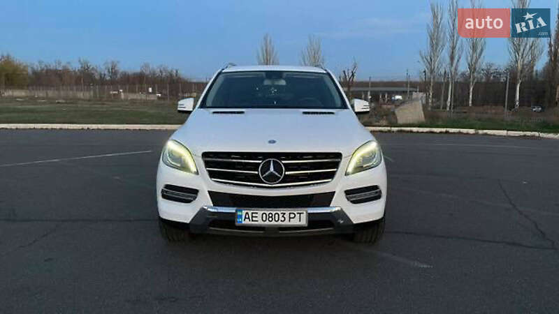 Внедорожник / Кроссовер Mercedes-Benz M-Class 2013 в Кривом Роге