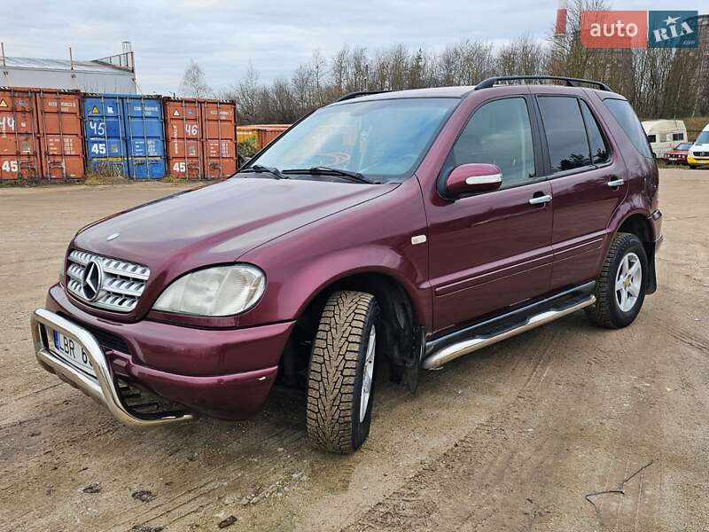 Внедорожник / Кроссовер Mercedes-Benz M-Class 1999 в Запорожье
