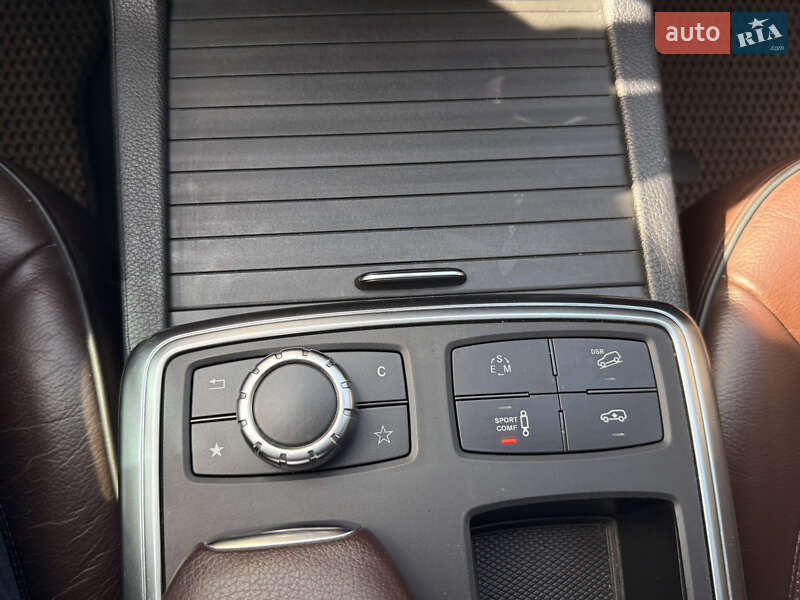Позашляховик / Кросовер Mercedes-Benz M-Class 2013 в Києві