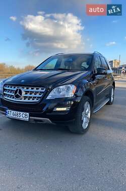 Внедорожник / Кроссовер Mercedes-Benz M-Class 2011 в 