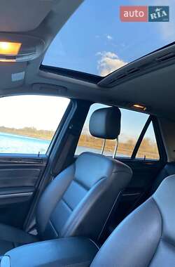 Внедорожник / Кроссовер Mercedes-Benz M-Class 2011 в 