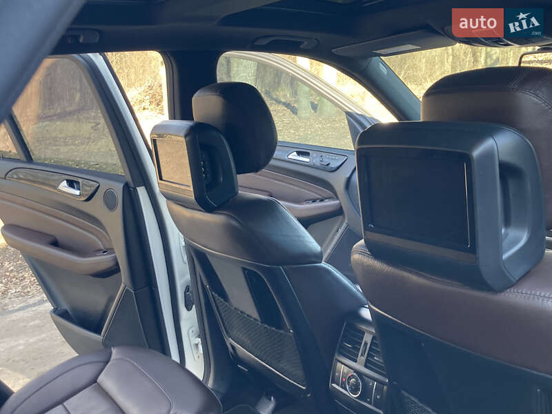 Внедорожник / Кроссовер Mercedes-Benz M-Class 2013 в Погребище