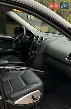 Внедорожник / Кроссовер Mercedes-Benz M-Class 2011 в 