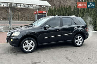 Внедорожник / Кроссовер Mercedes-Benz M-Class 2006 в 
