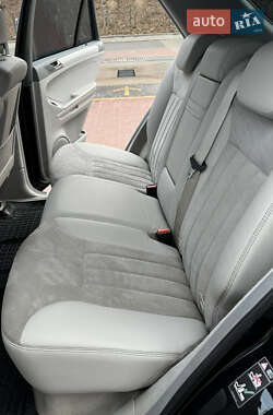 Внедорожник / Кроссовер Mercedes-Benz M-Class 2006 в 