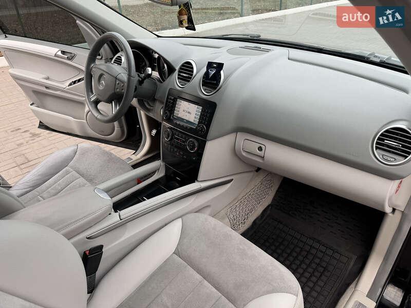 Позашляховик / Кросовер Mercedes-Benz M-Class 2006 в Києві