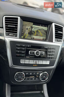 Внедорожник / Кроссовер Mercedes-Benz M-Class 2014 в 
