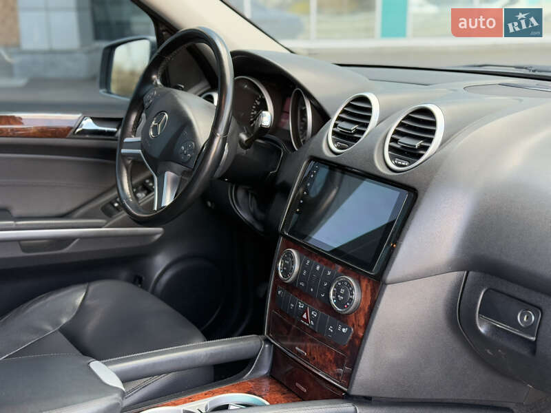 Позашляховик / Кросовер Mercedes-Benz M-Class 2011 в Дніпрі