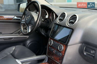 Внедорожник / Кроссовер Mercedes-Benz M-Class 2011 в 