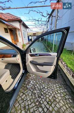 Внедорожник / Кроссовер Mercedes-Benz M-Class 2013 в 