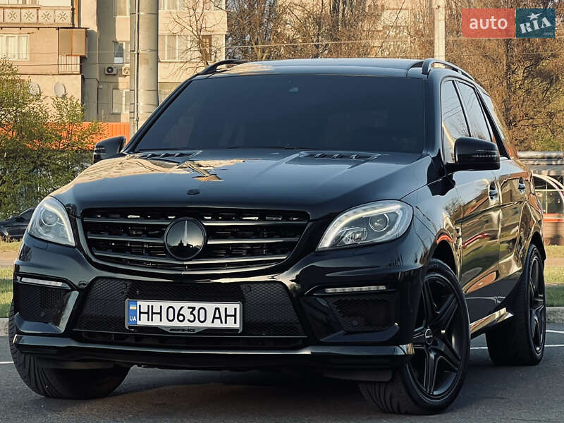 Внедорожник / Кроссовер Mercedes-Benz M-Class 2015 в Одессе