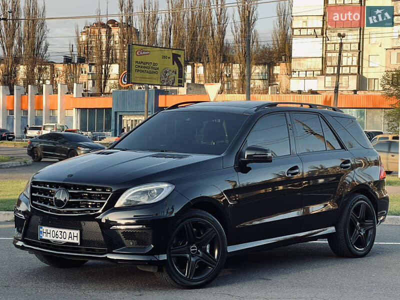 Внедорожник / Кроссовер Mercedes-Benz M-Class 2015 в Одессе
