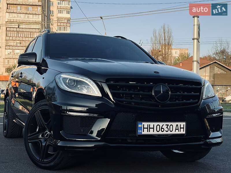 Внедорожник / Кроссовер Mercedes-Benz M-Class 2015 в Одессе