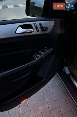 Позашляховик / Кросовер Mercedes-Benz M-Class 2012 в 