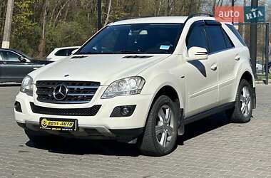 Позашляховик / Кросовер Mercedes-Benz M-Class 2010 в 