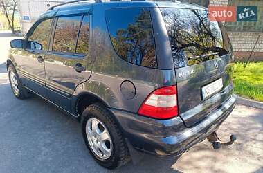 Внедорожник / Кроссовер Mercedes-Benz M-Class 2003 в 