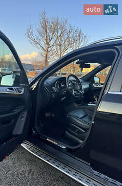 Внедорожник / Кроссовер Mercedes-Benz M-Class 2013 в 