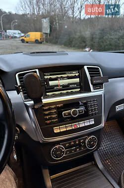 Внедорожник / Кроссовер Mercedes-Benz M-Class 2014 в 