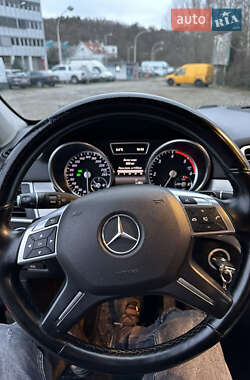 Внедорожник / Кроссовер Mercedes-Benz M-Class 2014 в 