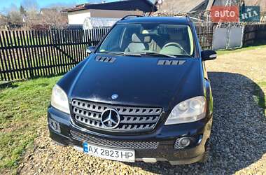 Внедорожник / Кроссовер Mercedes-Benz M-Class 2005 в 