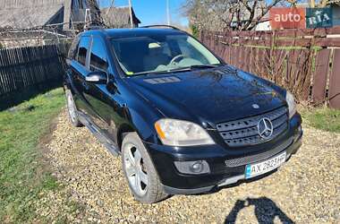 Внедорожник / Кроссовер Mercedes-Benz M-Class 2005 в 