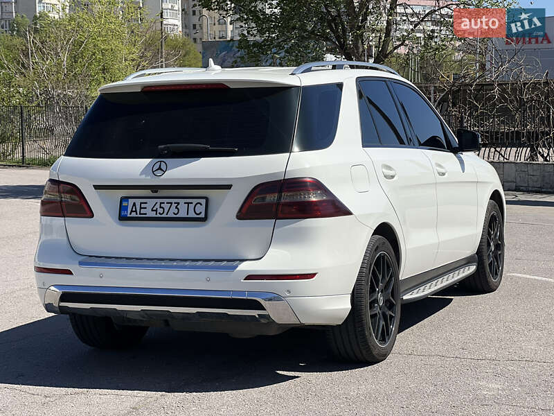 Внедорожник / Кроссовер Mercedes-Benz M-Class 2012 в Запорожье