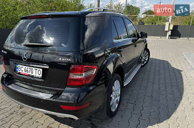 Внедорожник / Кроссовер Mercedes-Benz M-Class 2011 в 