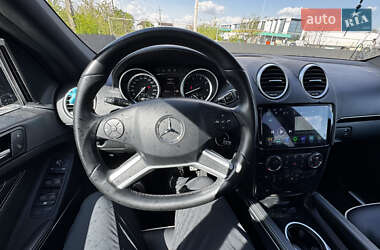 Внедорожник / Кроссовер Mercedes-Benz M-Class 2011 в 