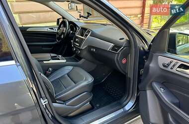 Внедорожник / Кроссовер Mercedes-Benz M-Class 2012 в 