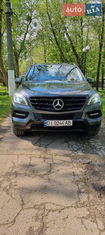 Внедорожник / Кроссовер Mercedes-Benz M-Class 2013 в Ирпене