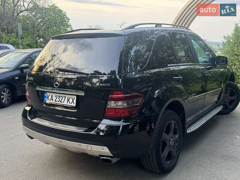 Внедорожник / Кроссовер Mercedes-Benz M-Class 2008 в Киеве