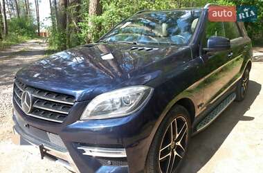 Позашляховик / Кросовер Mercedes-Benz M-Class 2015 в 