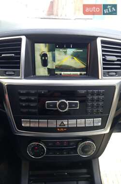 Позашляховик / Кросовер Mercedes-Benz M-Class 2015 в 