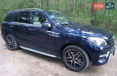 Позашляховик / Кросовер Mercedes-Benz M-Class 2015 в 