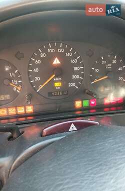 Внедорожник / Кроссовер Mercedes-Benz M-Class 2000 в 