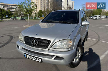 Позашляховик / Кросовер Mercedes-Benz M-Class 2002 в 
