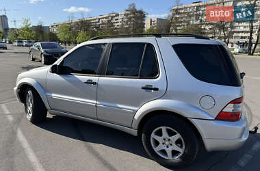 Позашляховик / Кросовер Mercedes-Benz M-Class 2002 в 