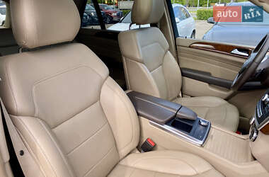 Внедорожник / Кроссовер Mercedes-Benz M-Class 2013 в 