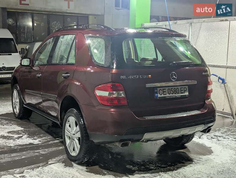 Позашляховик / Кросовер Mercedes-Benz M-Class 2008 в Чернівцях